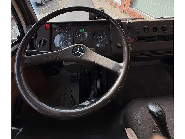 Mercedes - truck - afbeelding 15 van  22