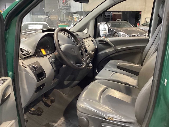 Mercedes - vito - 109 - van - afbeelding 17 van  18