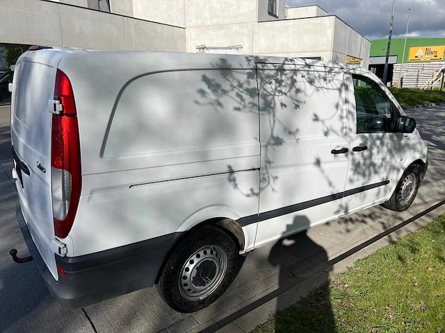 Mercedes - vito - van - afbeelding 12 van  17