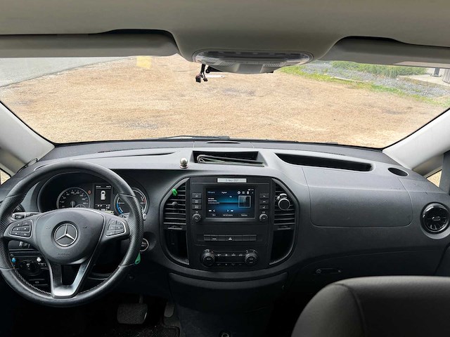 Mercedes - vito e - car - 2021 - afbeelding 25 van  25