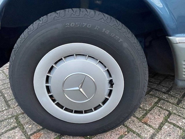 Mercedes- benz - 380 se - v8 - oldtimer - afbeelding 10 van  22