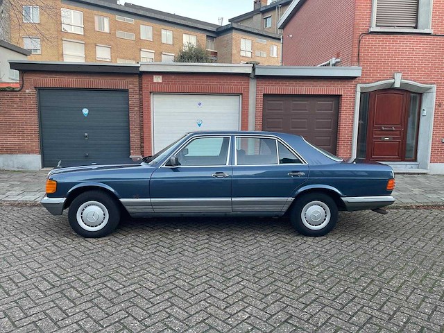Mercedes- benz - 380 se - v8 - oldtimer - afbeelding 12 van  22