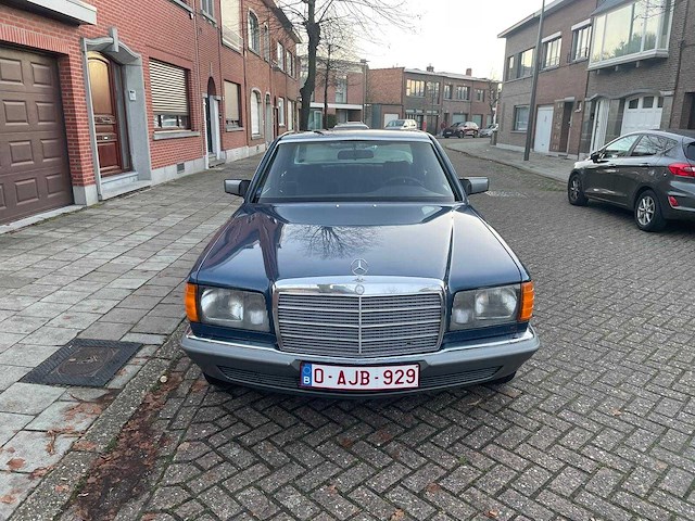 Mercedes- benz - 380 se - v8 - oldtimer - afbeelding 21 van  22