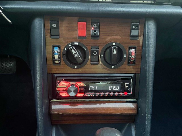 Mercedes- benz - 380 se - v8 - oldtimer - afbeelding 2 van  12