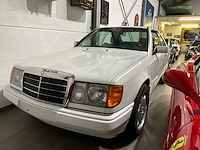 Mercedes 124c vintage auto's - afbeelding 1 van  23