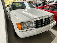 Mercedes 124c vintage auto's - afbeelding 20 van  23
