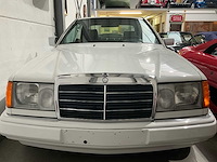 Mercedes 124c vintage auto's - afbeelding 21 van  23