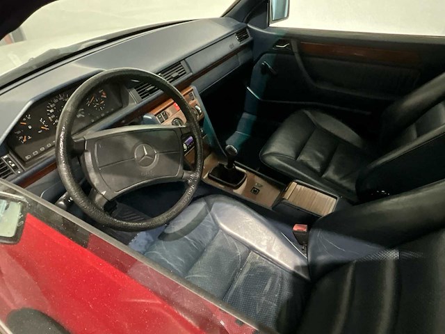 Mercedes 124c vintage auto's - afbeelding 22 van  23