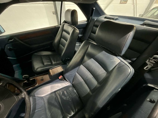 Mercedes 124c vintage auto's - afbeelding 23 van  23