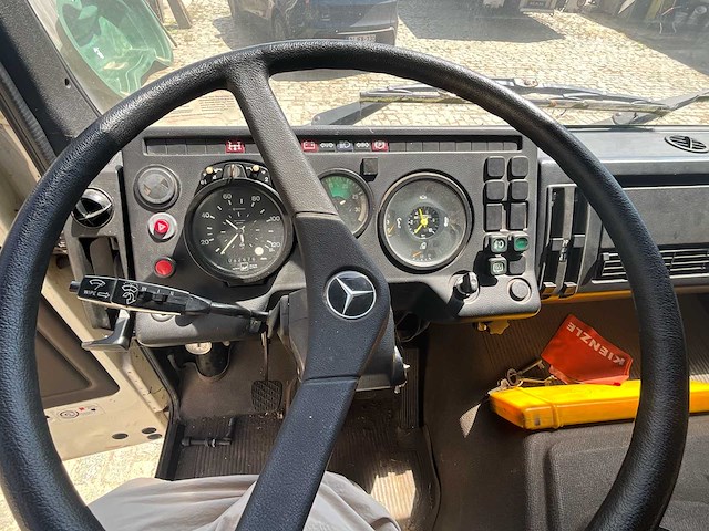 Mercedes 1419 event truck/roadshow truck/presentatieruimte 40m2 - afbeelding 21 van  34