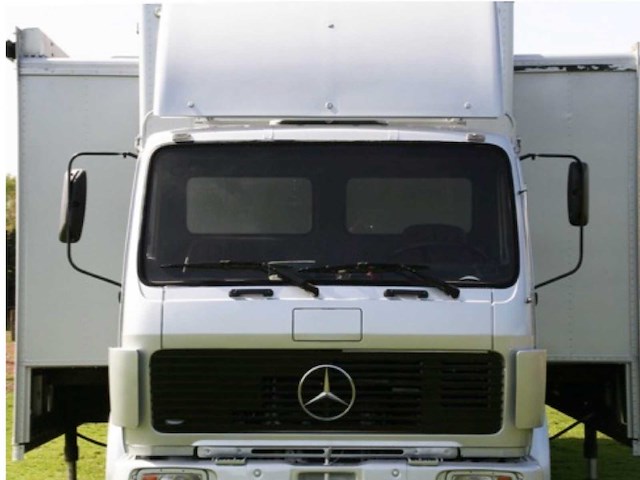 Mercedes 1419 event truck/roadshow truck/presentatieruimte 40m2 - afbeelding 23 van  34