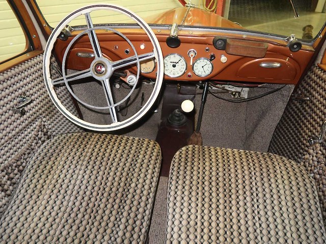 Mercedes 170 cabrio-limousine - afbeelding 8 van  118