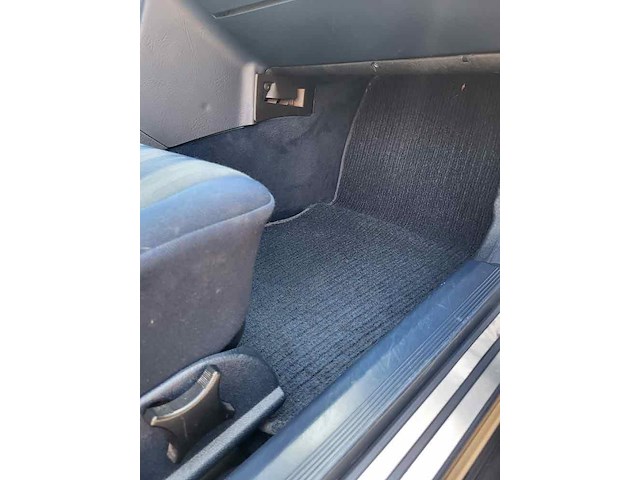 Mercedes 180c, 1995 - afbeelding 37 van  49