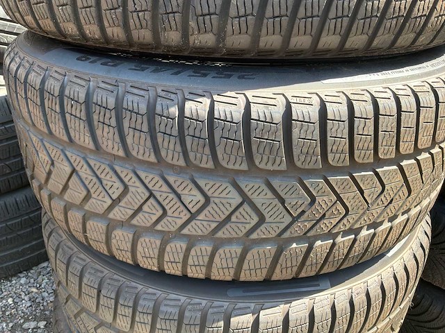 Mercedes 19 inch set van 4 banden voor mercedes amg origineel + velgen met sensoren - afbeelding 6 van  12