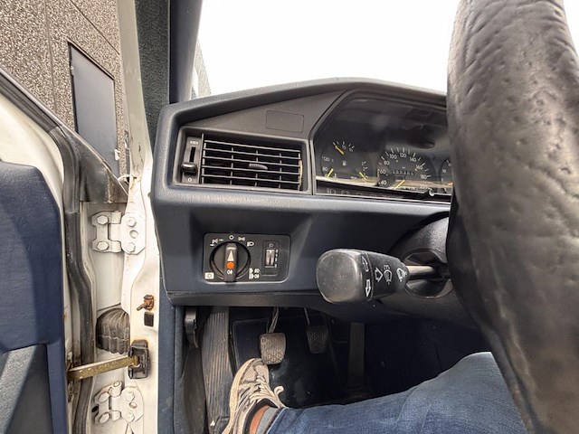 Mercedes 190, 1986 - afbeelding 10 van  30