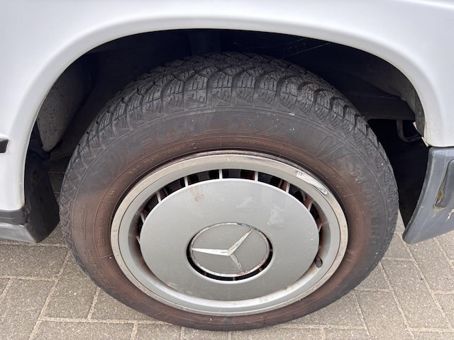 Mercedes 190, 1986 - afbeelding 17 van  30