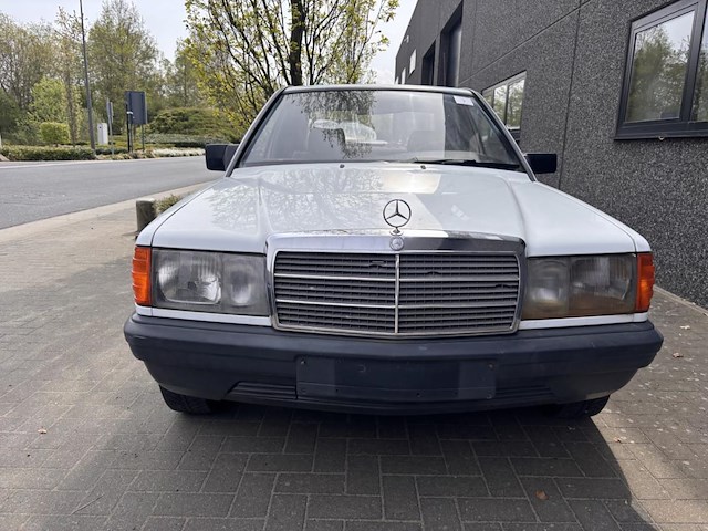 Mercedes 190, 1986 - afbeelding 12 van  30