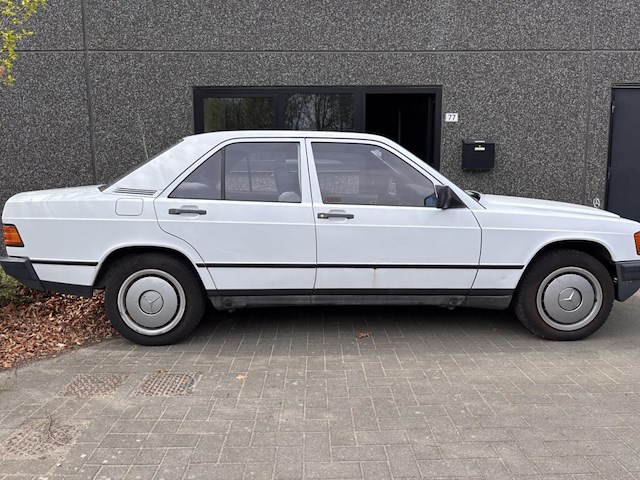 Mercedes 190, 1986 - afbeelding 25 van  30
