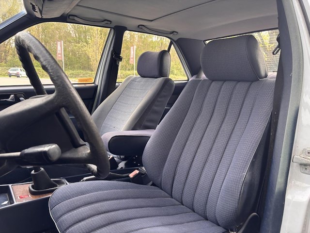 Mercedes 190, 1986 - afbeelding 30 van  30