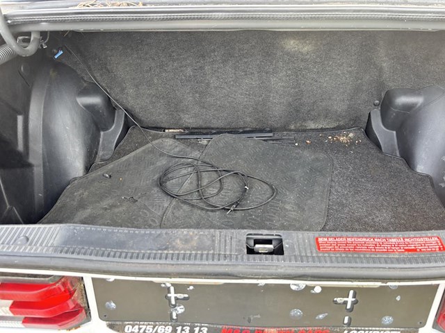 Mercedes 190e, 1989 - afbeelding 13 van  32