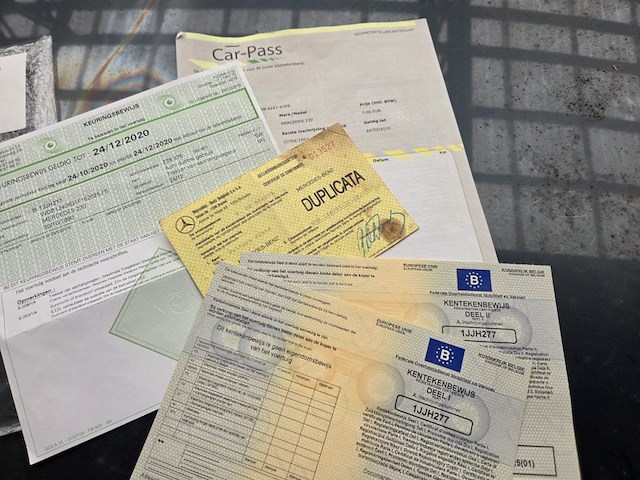 Mercedes 230, 1990 - afbeelding 12 van  18