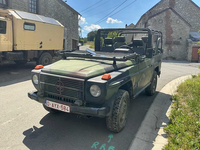 Mercedes 250 gd wolf oldtimer - afbeelding 1 van  30