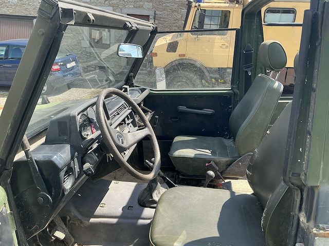 Mercedes 250 gd wolf oldtimer - afbeelding 15 van  30