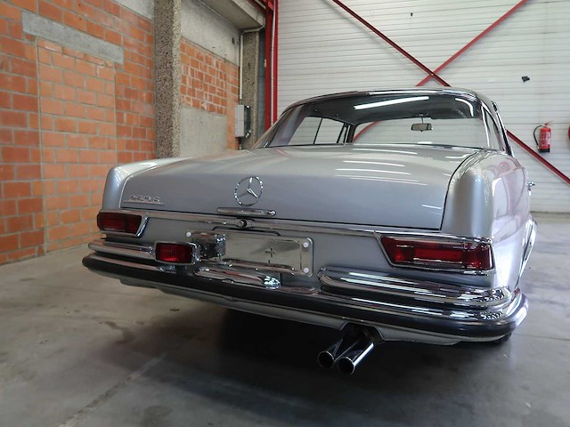 Mercedes 250 se coupe - afbeelding 4 van  66