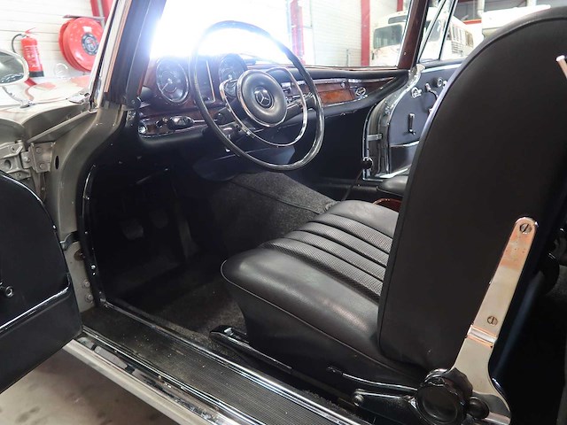 Mercedes 250 se coupe - afbeelding 32 van  66
