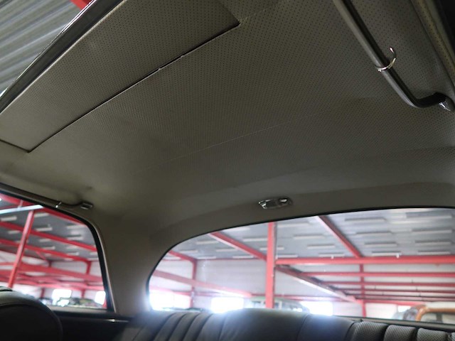 Mercedes 250 se coupe - afbeelding 43 van  66