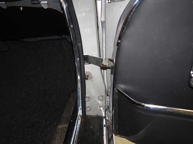 Mercedes 250 se coupe - afbeelding 63 van  66