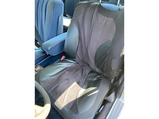 Mercedes 250 w123 vintage auto's > 15 - afbeelding 12 van  17