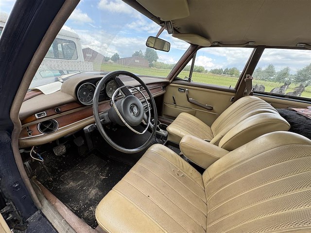 Mercedes 250se - afbeelding 3 van  19