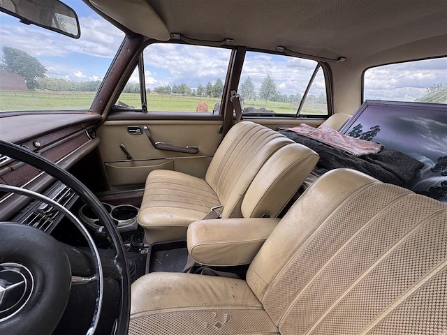 Mercedes 250se - afbeelding 4 van  19