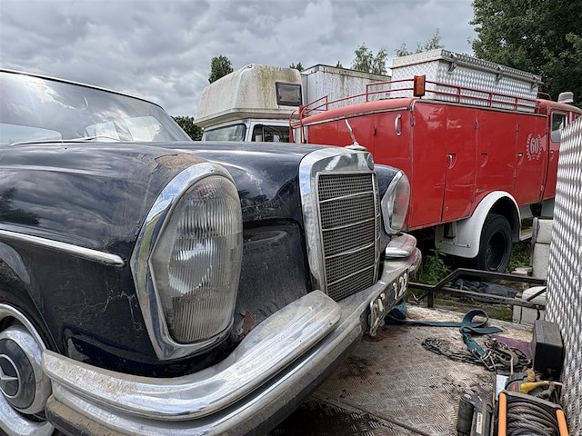 Mercedes 250se - afbeelding 12 van  19