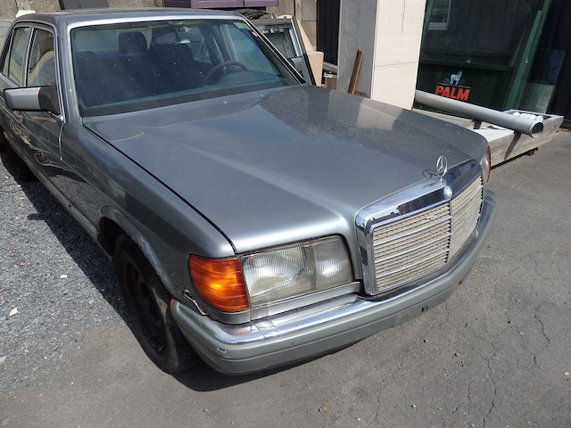 Mercedes 280 bouwjaar 88 met papieren - afbeelding 2 van  9