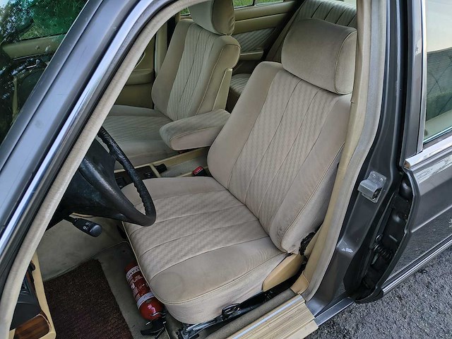 Mercedes 280s - 1983 - afbeelding 3 van  22