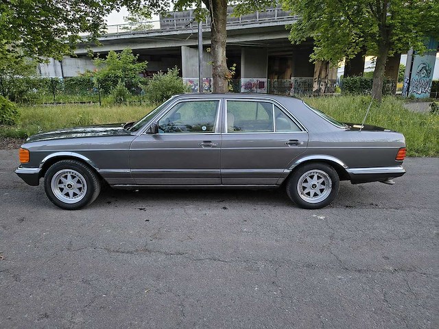 Mercedes 280s - 1983 - afbeelding 12 van  22