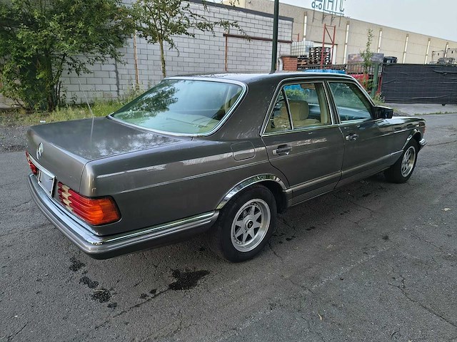 Mercedes 280s - 1983 - afbeelding 13 van  16