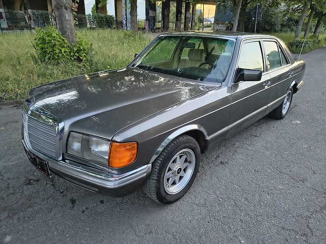 Mercedes 280s - 1983 - afbeelding 1 van  24