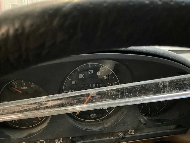 Mercedes 280se oldtimer - afbeelding 19 van  29