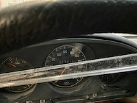 Mercedes 280se oldtimer - afbeelding 19 van  29