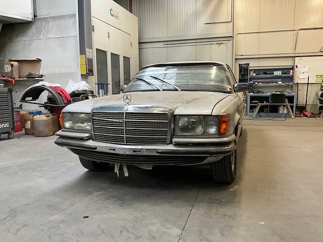 Mercedes 280se oldtimer - afbeelding 28 van  29