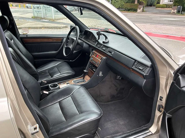 Mercedes 300 d turbo – w124 124.133 voorlopers - afbeelding 11 van  22