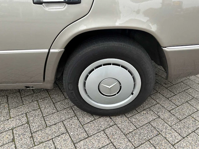 Mercedes 300 d turbo – w124 124.133 voorlopers - afbeelding 2 van  41