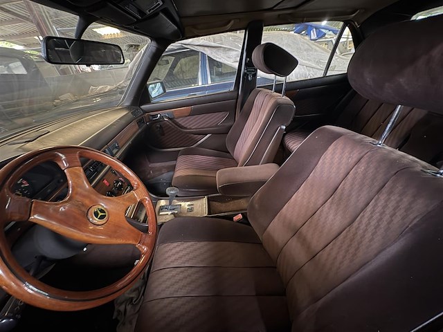 Mercedes 300 se - afbeelding 5 van  18