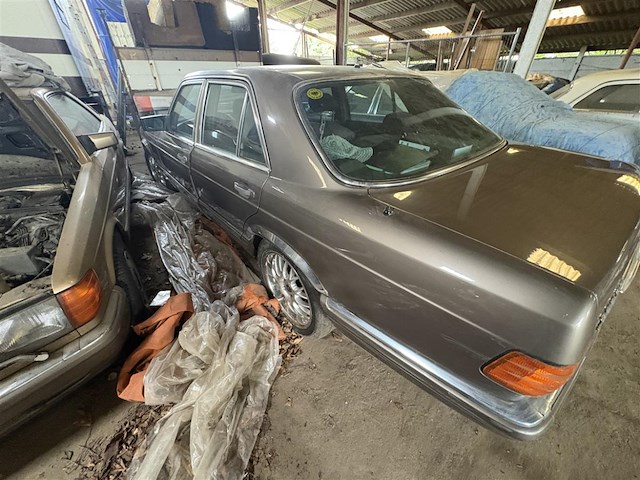 Mercedes 300 se - afbeelding 16 van  18