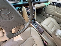 Mercedes 300 - afbeelding 3 van  21