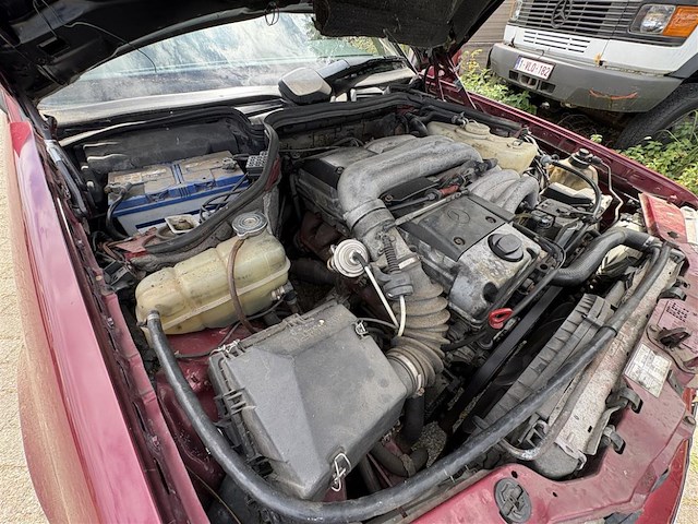 Mercedes 300 - afbeelding 10 van  21