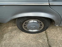 Mercedes 300d oldtimer - afbeelding 15 van  22
